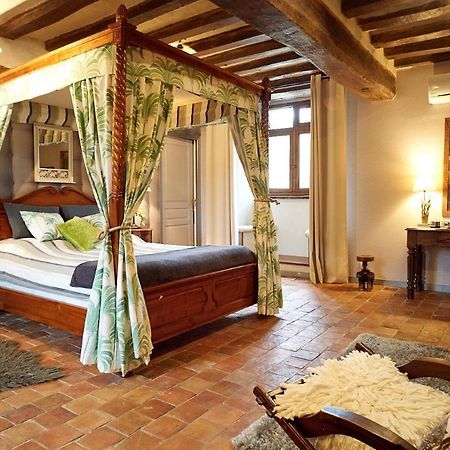 Manoir De La Senechaussee De Lantiern 阿尔扎 外观 照片