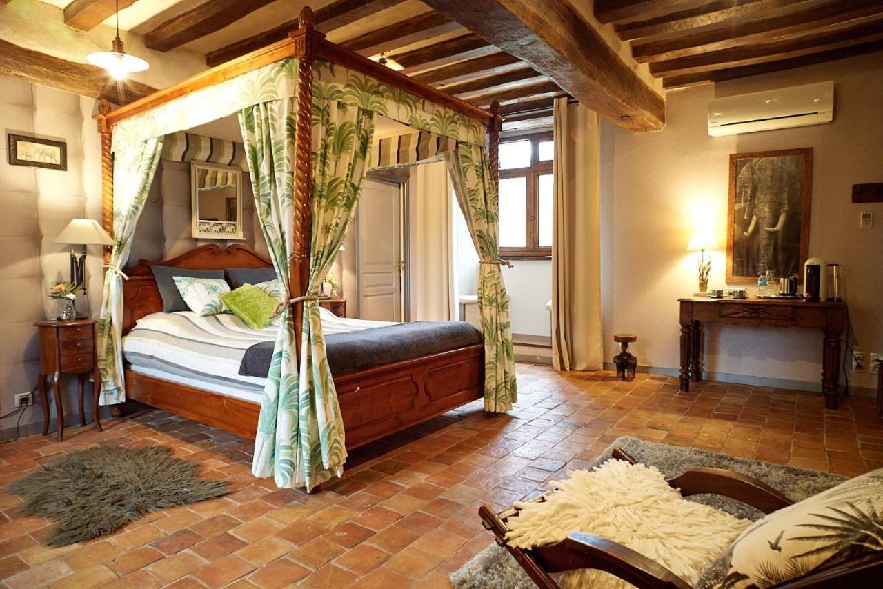 Manoir De La Senechaussee De Lantiern 阿尔扎 外观 照片